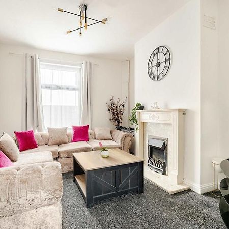 2 Min Walk Etihad Stadium & Coop Arena - 3Br, Free Parking Manchester Eksteriør bilde