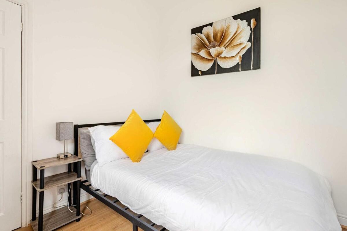 2 Min Walk Etihad Stadium & Coop Arena - 3Br, Free Parking Manchester Eksteriør bilde