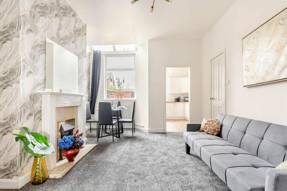 2 Min Walk Etihad Stadium & Coop Arena - 3Br, Free Parking Manchester Eksteriør bilde