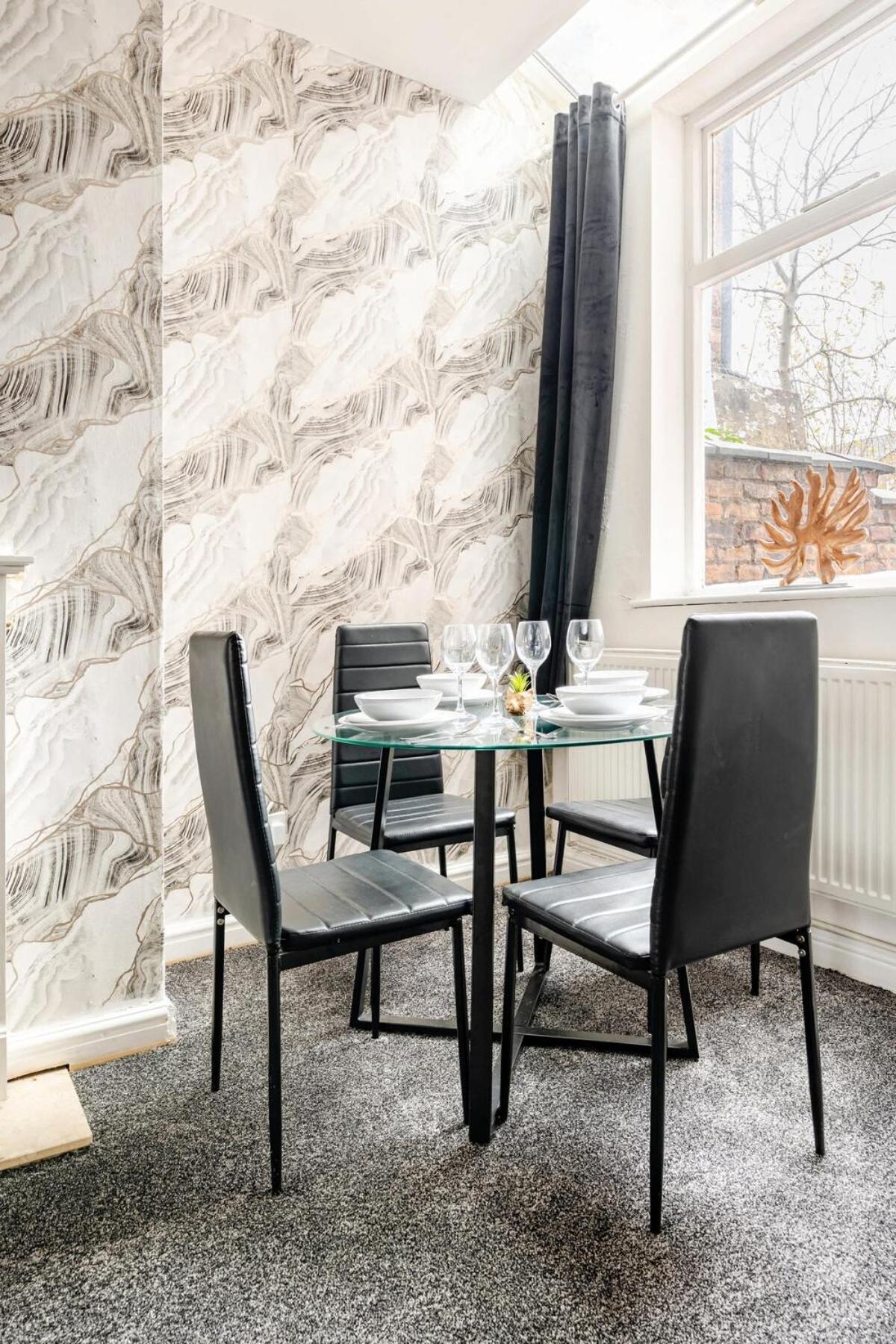 2 Min Walk Etihad Stadium & Coop Arena - 3Br, Free Parking Manchester Eksteriør bilde